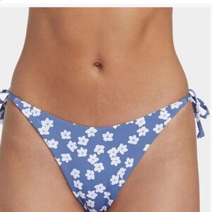 Women's Roxy bikini bottoms.